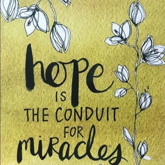 Meet your Posher, Stephanie - Picture 4 of 9